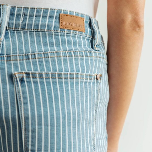 Judy Blue Striped Denim Shorts - Picture 5 of 9